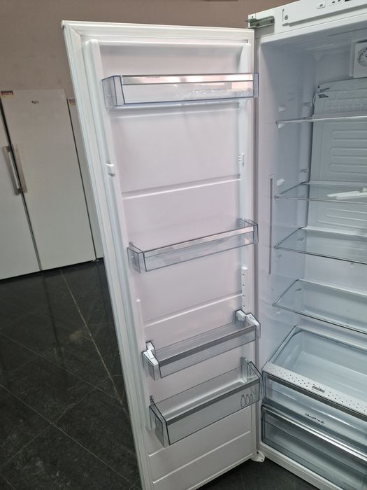 Хладилник за вграждане Exclusive A++