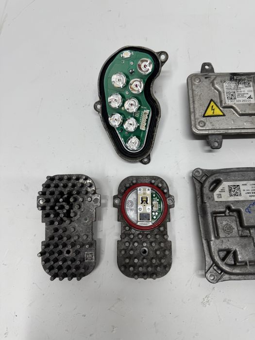 Modul / calculator / droser / semnal Bmw E92 E93 lci xenon adaptiv