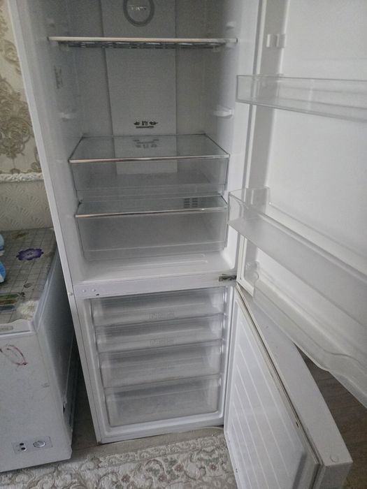Продам холодилник haier