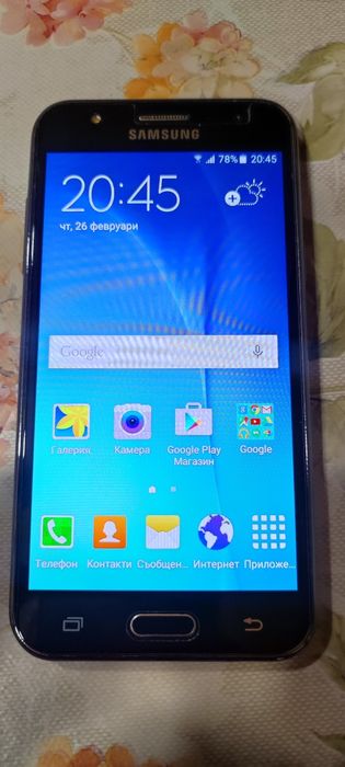 Продавам смартфон Samsung j5 2015
