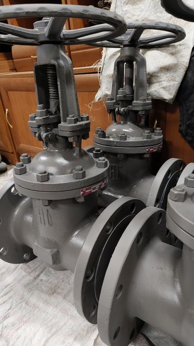 Продам задвижки ф150