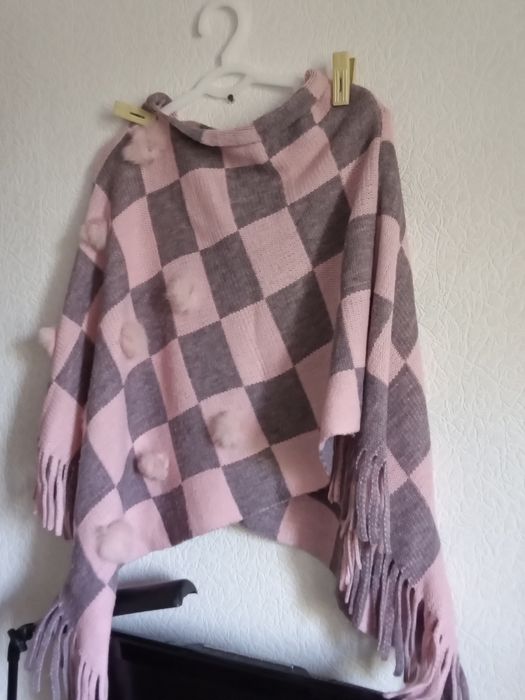 Пончо кофта под джинсы в отличном состоянии