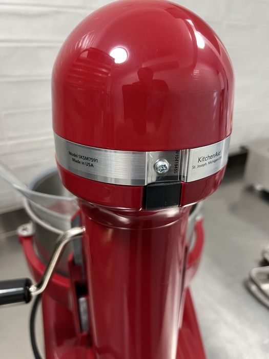 Vand mixer cu bol Kitchenaid Heavy Duty de 6,6 litri(model 5KSM7591 XBER)