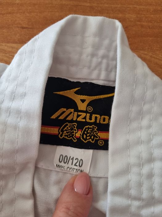 Кимоно каратэ без пояса