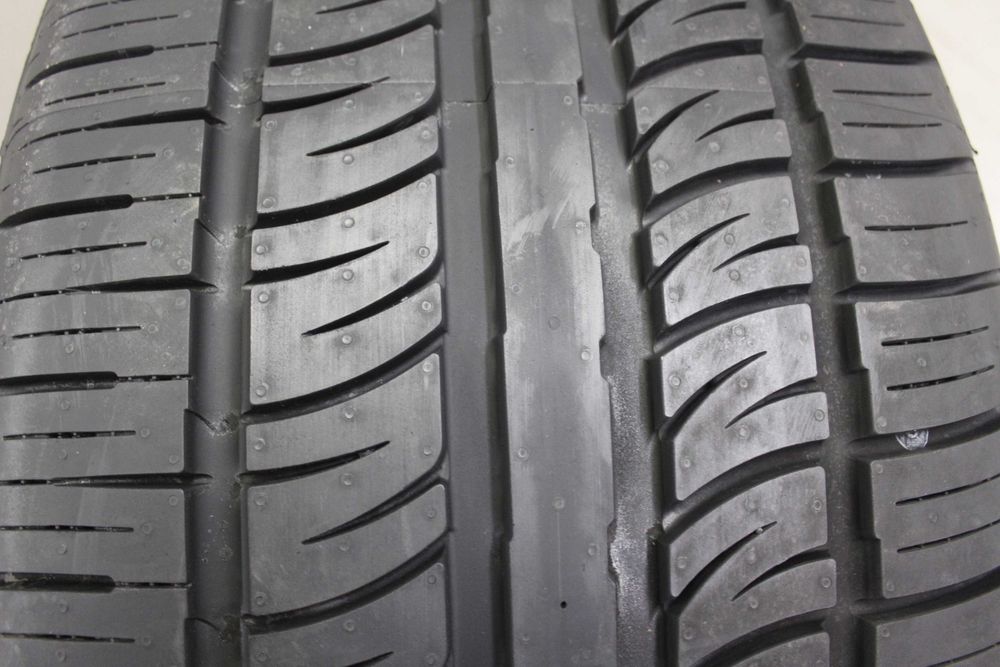 295/40-22 Pirelli Scorpion Zero
