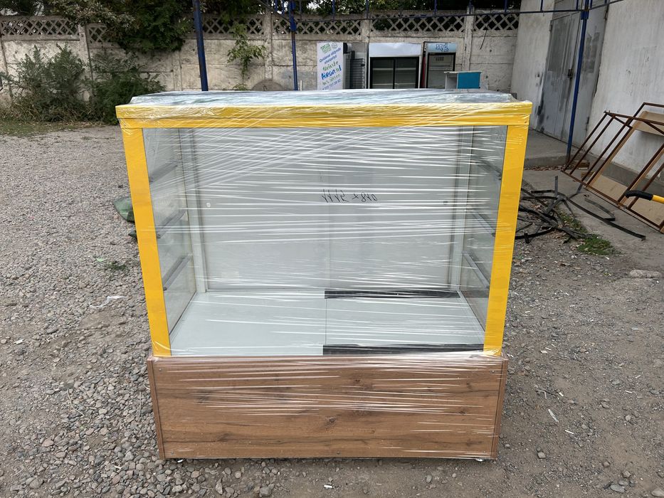 Витринные холодильники