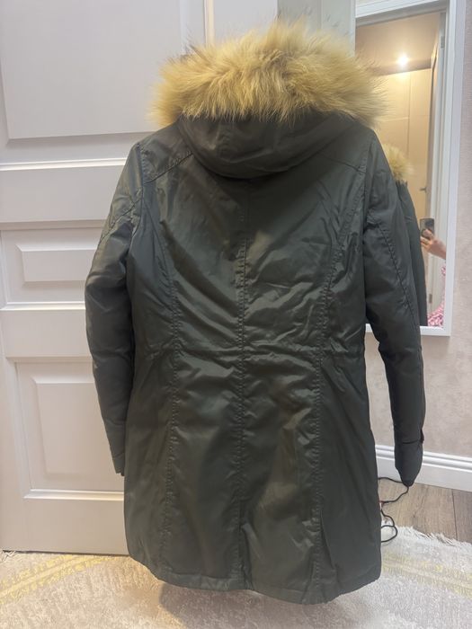 Продам куртку в отличном состояний