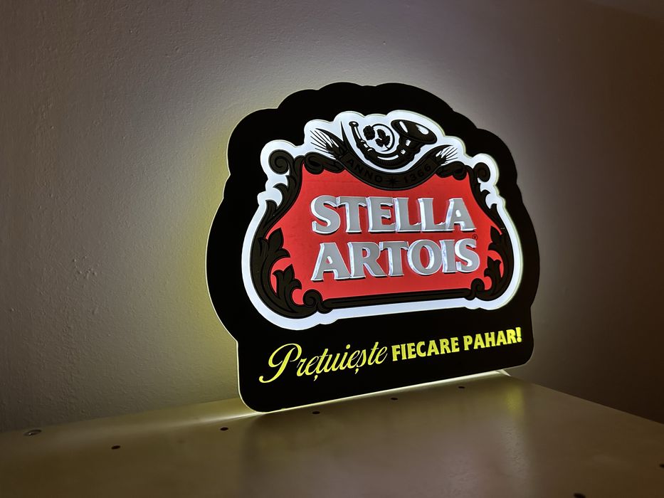 Reclama luminoasa Stella Artois