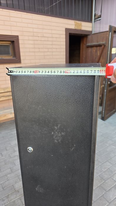 Продам сейф в хорошем состоянии