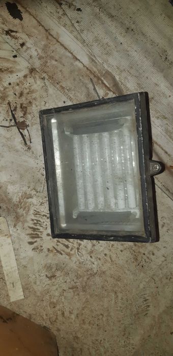 Външна лампа,Външна лампа