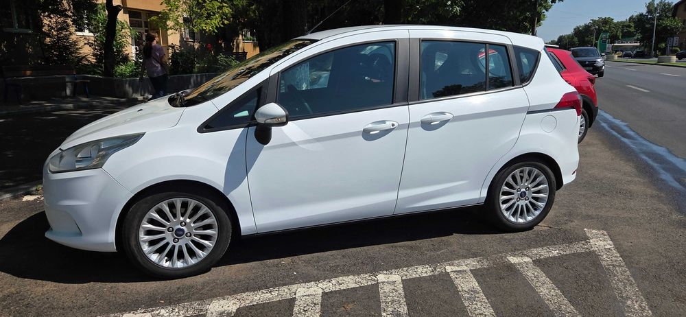 FORD B-MAX 2015 — imagine 40