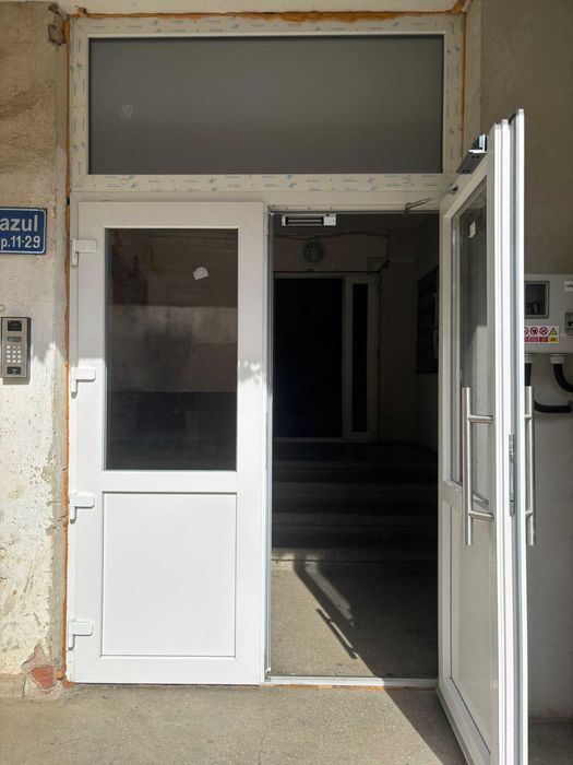 Ofer spre inchiriere apartament decomandat in Radauti