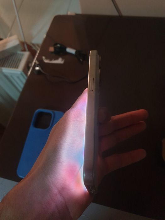 iPhone 15 Pro 128GB 90% Battery Health Alb