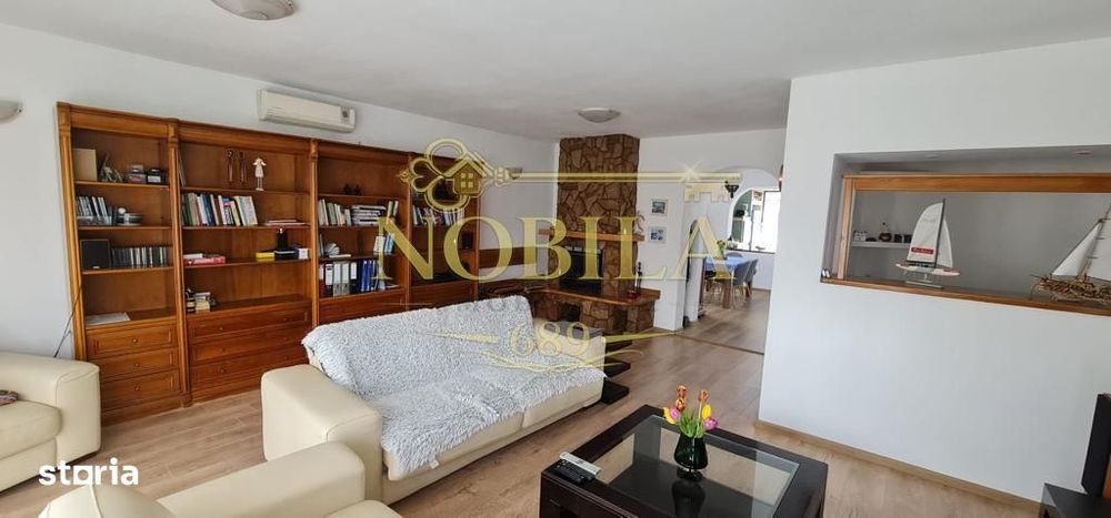 Vila de vanzare in Onesti