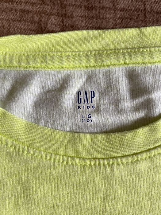 Maieu de băieți marca Gap, vârsta 10 ani.