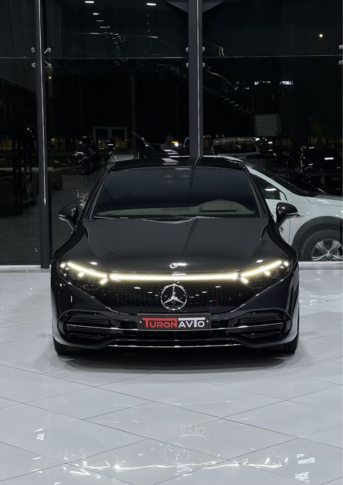 Mercedes Benz EQS450+