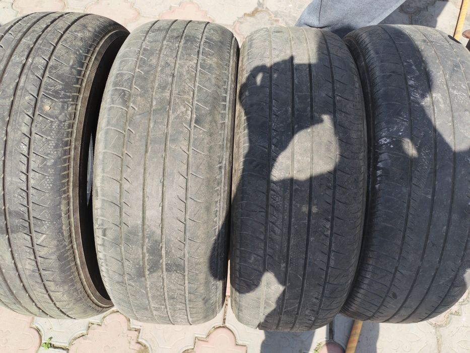 Продам шины б/у летние