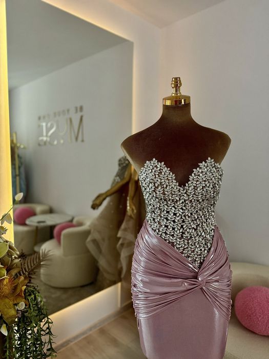 Rochie de ocazie cu pietre si cristale swarovski