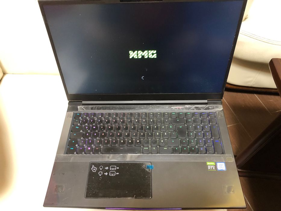 Спешно Gaming’slot’ laptop XMG NEO17” 144Hz