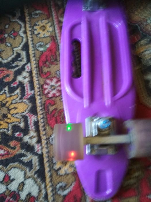 Пинеборт. детский скейтборд