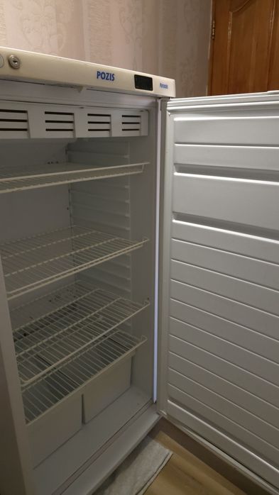 Холодильник продаётся