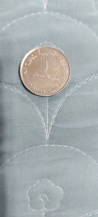 Продам монеты 100₸ и арабские монета