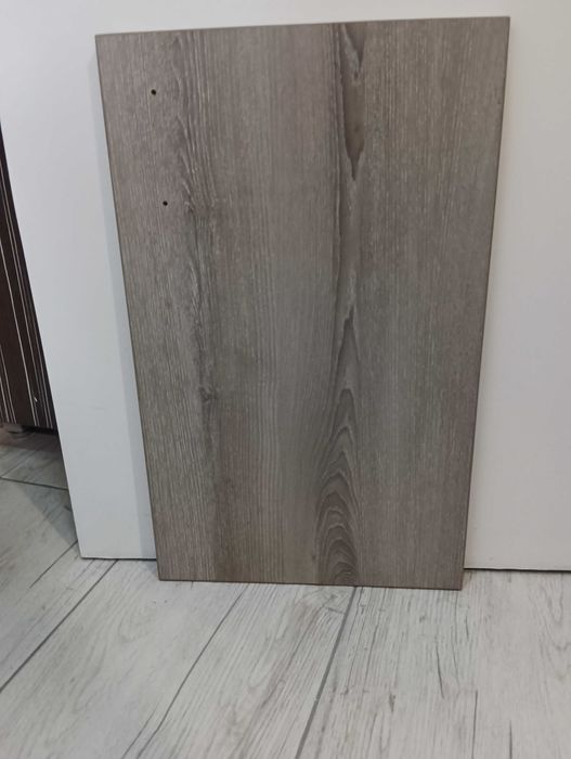 Мебелни вратички