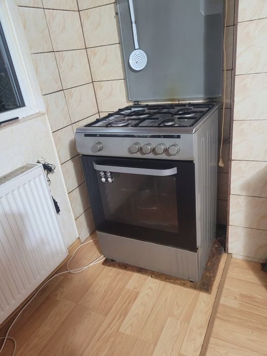 Vând Aragaz MYRIA PE GAZ