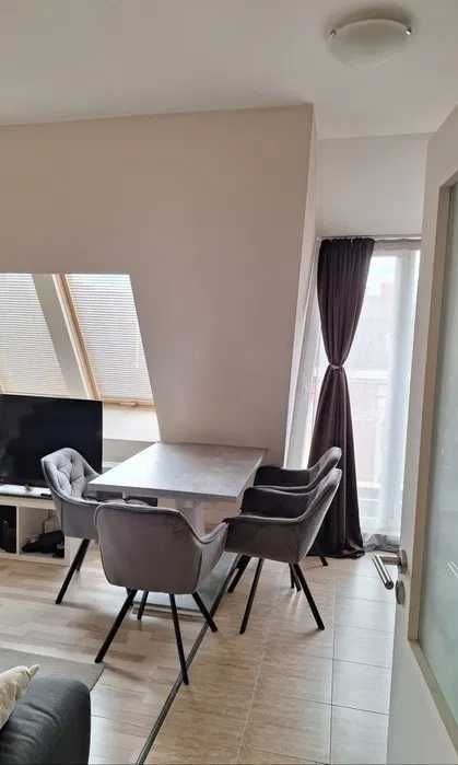 Двустаен имот в кв.Дружба 2