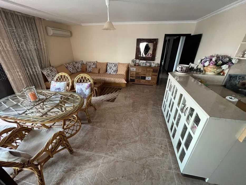 Продава се Четиристаен апартамент в Свети Влас - 300 кв.м за 1167 €/кв.м - Снимка #1