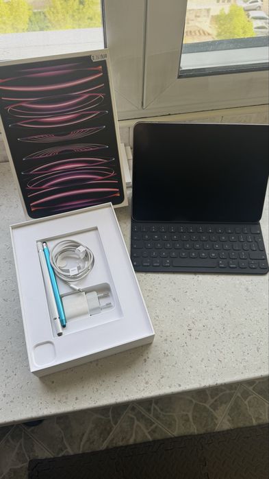 Ipad Pro 11 инча 4-th gen  M2 (2022) 256 GB