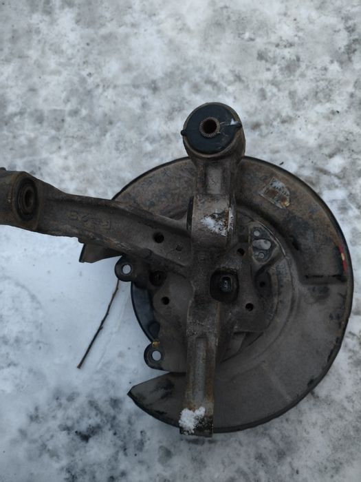 Цапфа тайота Камри 40