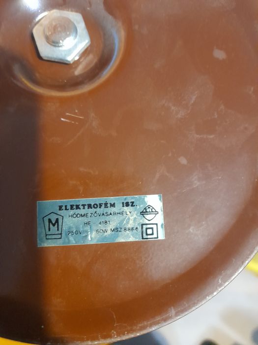 Лампа с чупещо рамо за бюро и стойка за лампа