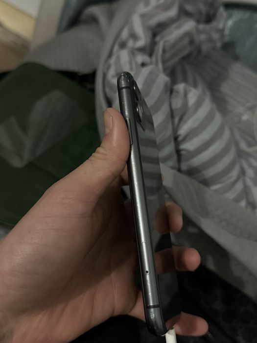 Айфон 11 72%акб