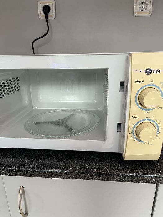 Микровълнова печка LG