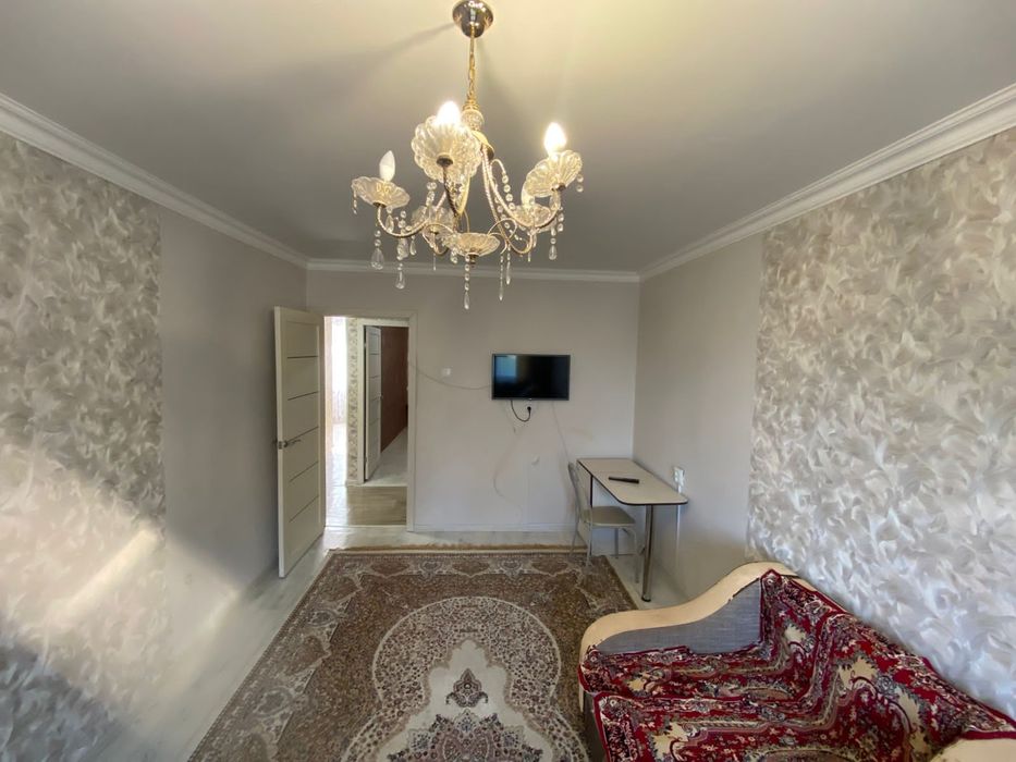 Сдам 2х комнатную квартиру на длительный срок.