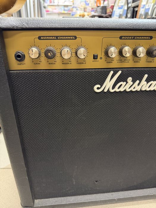 Китарно кубе MANSHALL 90w