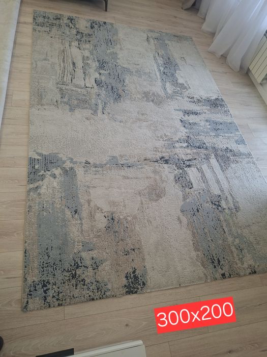 Covoare 4 covoare cu dimensiuni diferite tote la 400lei