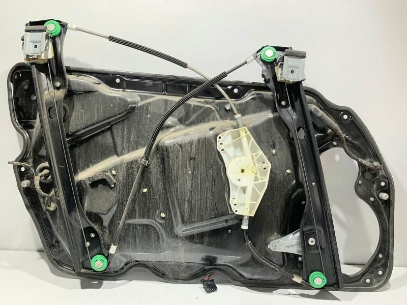 Macara geam electric dreapta fata Volkswagen Passat B7 3AA837756 Break