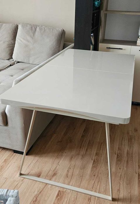 Трапезна маса цвят крем: 154/80/76см (разтегателна)