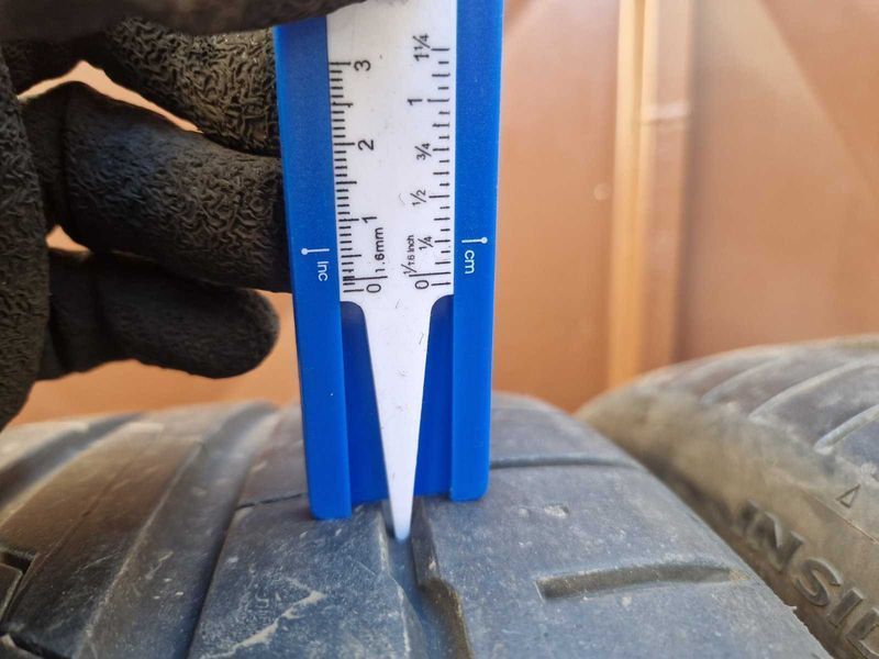 4 Hankook R19 235/40
летни гуми
DOT2020
