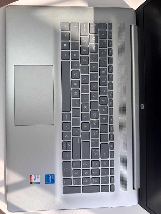 Laptop HP 17-CN3001NQ 17.3" Full HD IPS i5-1334U 16GB RAM 1TB SSD Nou Garantie 24 Luni