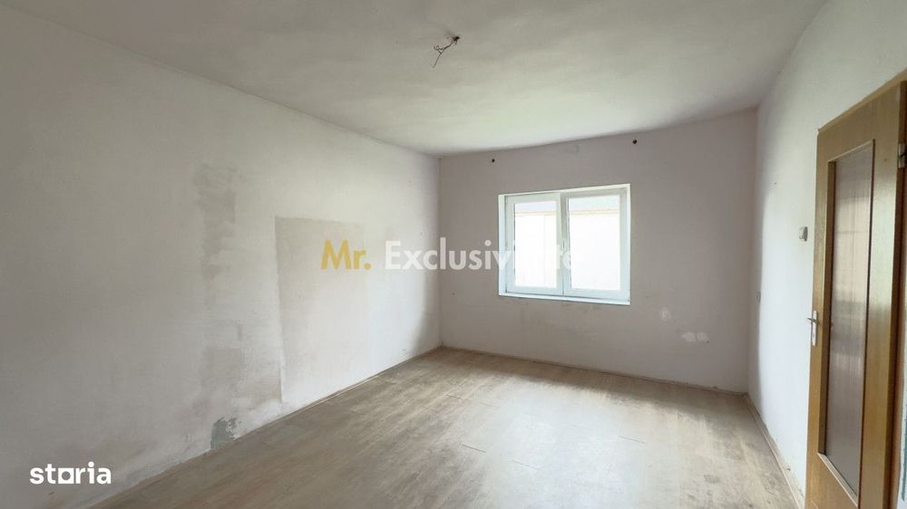 Casă 3 camere, Teren 3.263 mp, Str.Mărășești Nr.16 -Carei-Comision 0%