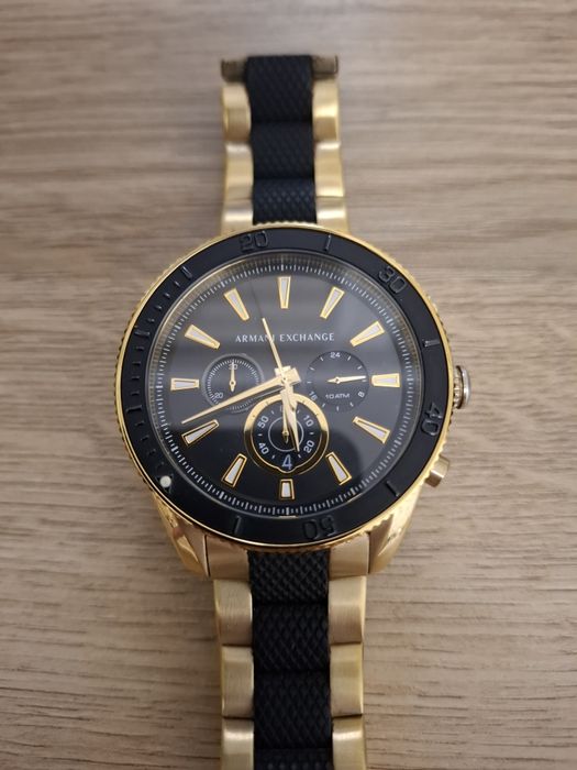 Vând ceas Armani exchange, preț 1390 Ron. Usor negociabil!