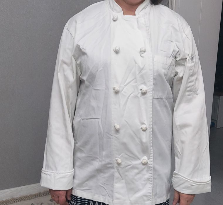 Форма повара белого цвета