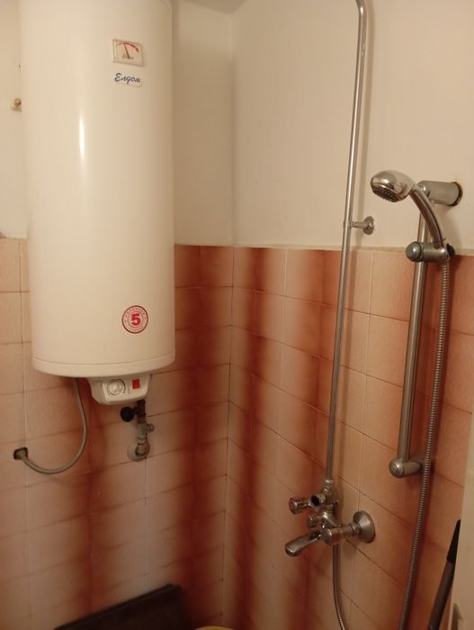 Дава се под наем Тристаен апартамент в Кърджали, Байкал - 88 кв.м за 300 € - Снимка #7