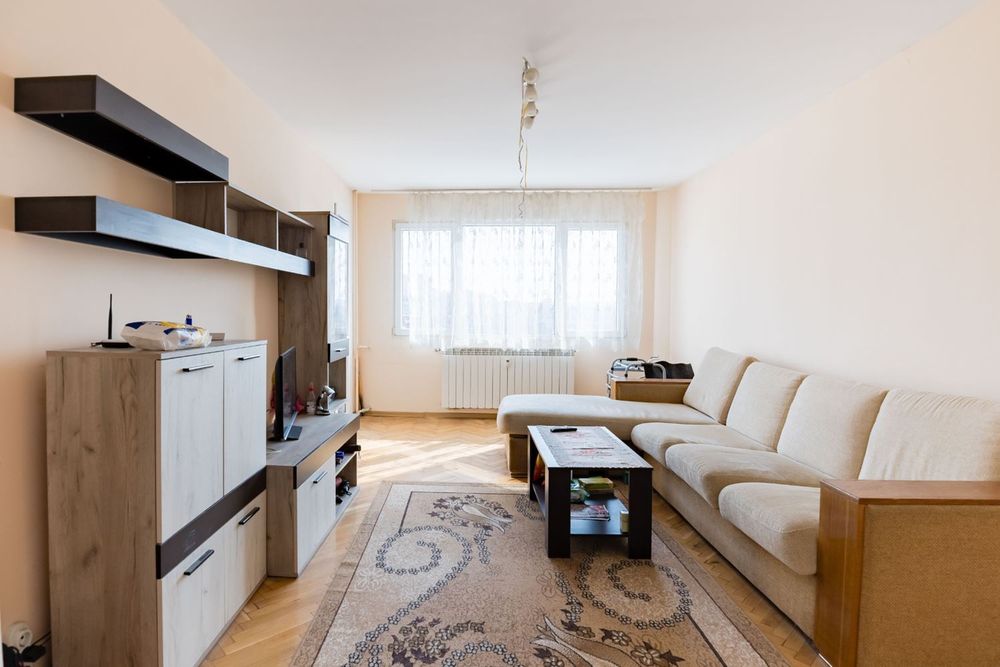 3-стаен в Плевен-Широк център площ 87 цена 135000