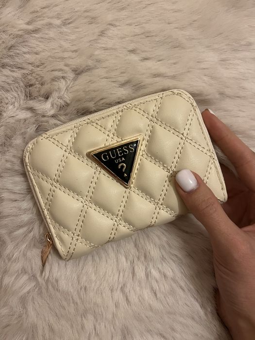 Луксозни дамски портмонета (с кутия)