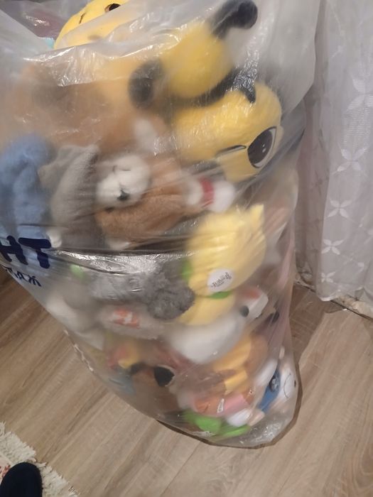 Плушени играчки над 90 броя