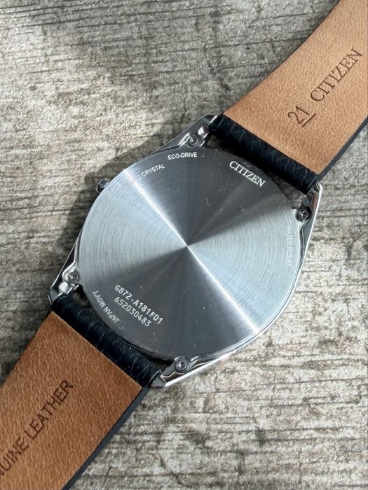 Ceas Citizen Suratto AR3120-16A Eco-Drive Ultra-Subțire 4.7 mm, diametru 38.4 mm, Sapphire Crystal, Stare Excelentă